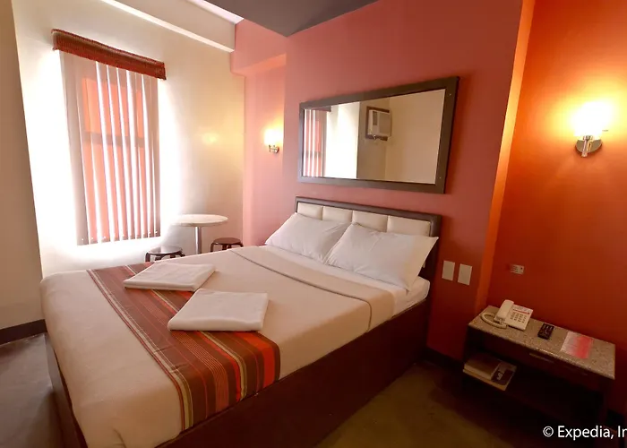 여관 Express Mactan