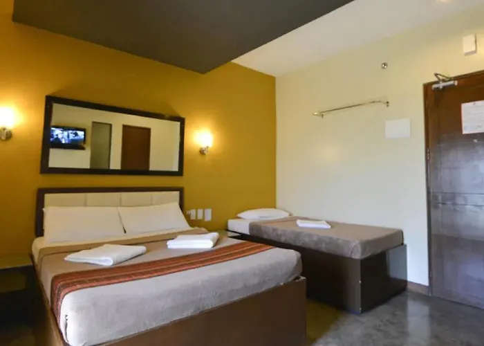 여관 Express Mactan